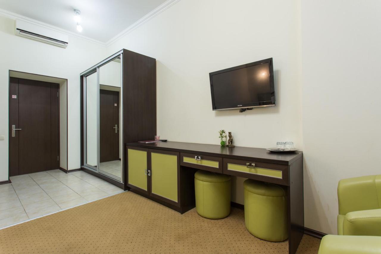 Hotel Voyage Κχαρκίβ Εξωτερικό φωτογραφία